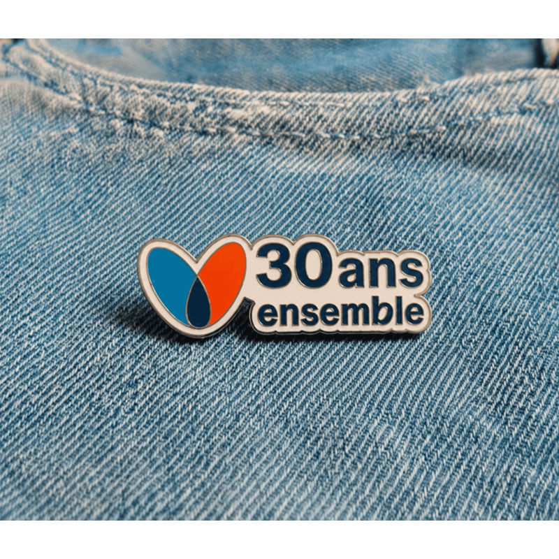 Pin's édition 30 ans Bouygues Telecom
